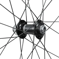 Shimano 105 RS710 C32 Tubeless CL Disc Front Wheel